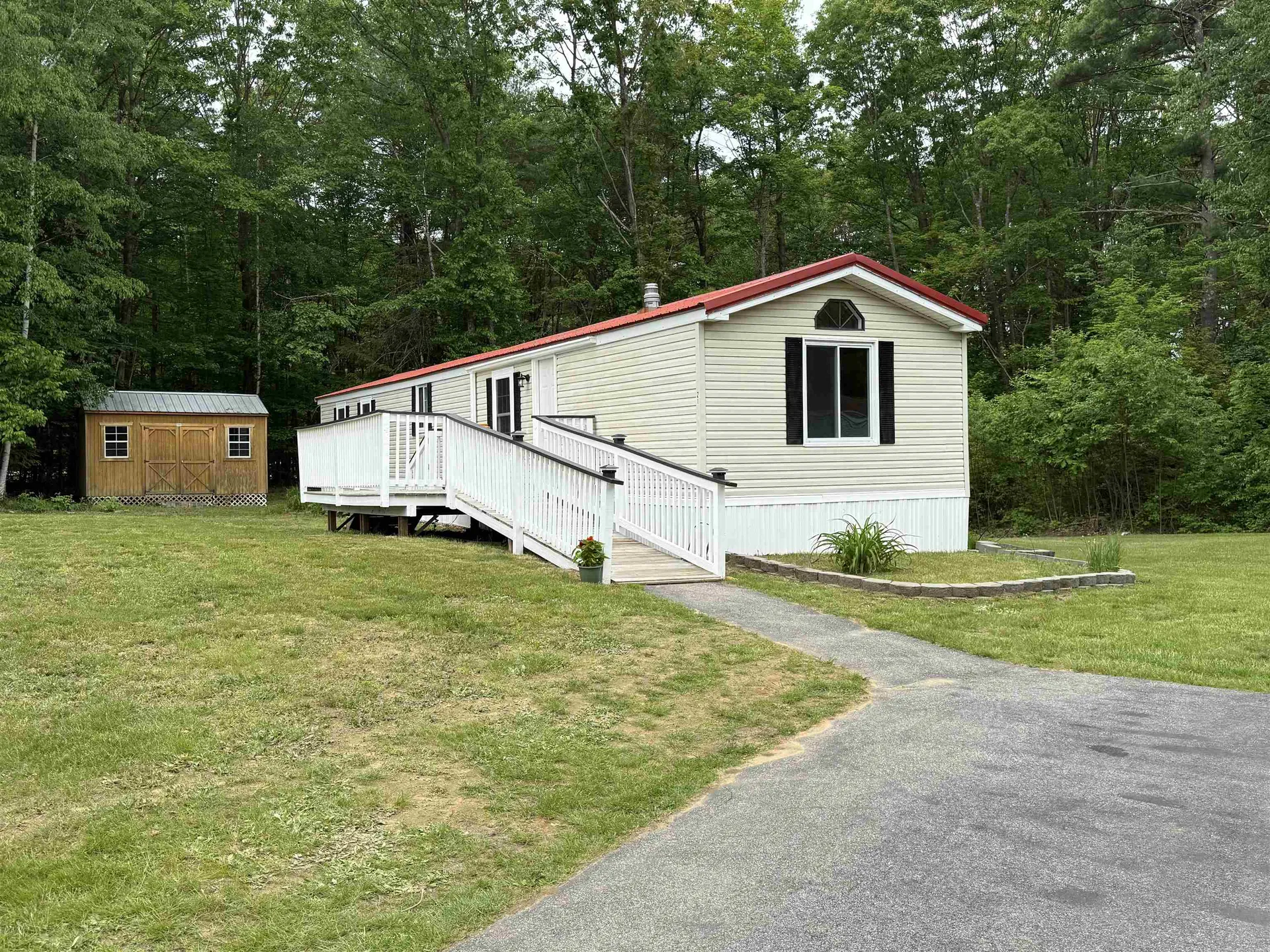 21 Valley Drive Belmont NH 03220