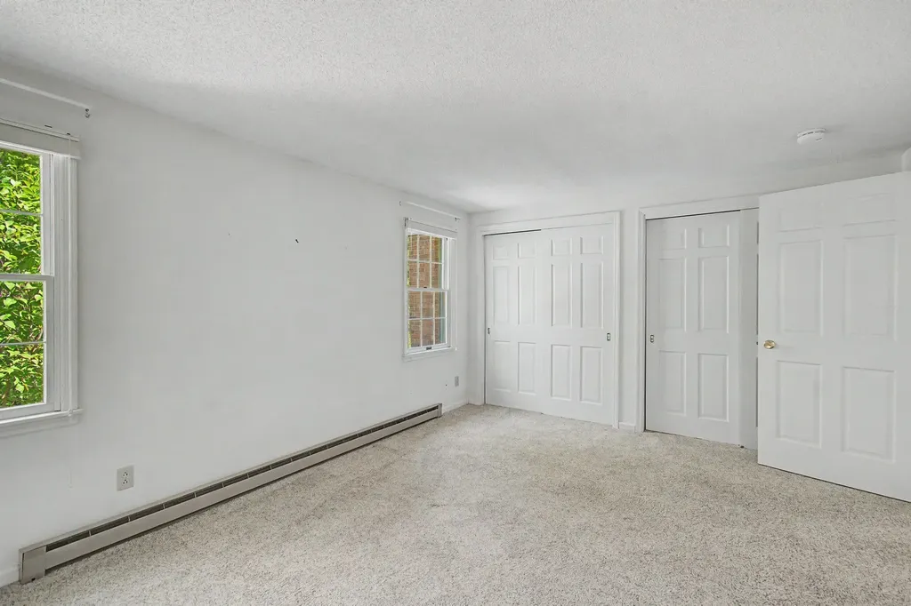 69 Joy Drive South Burlington VT 05403