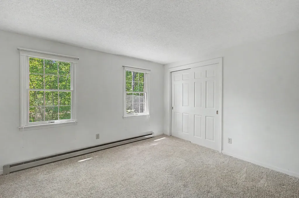 69 Joy Drive South Burlington VT 05403