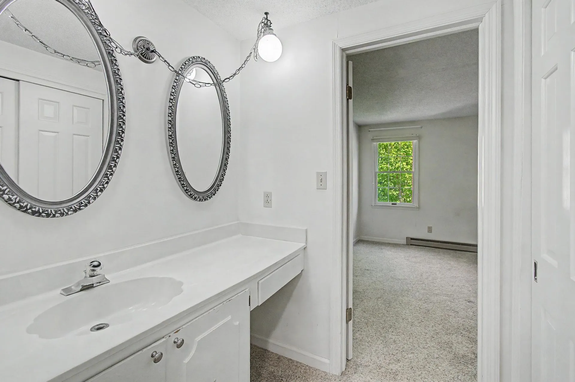 69 Joy Drive South Burlington VT 05403