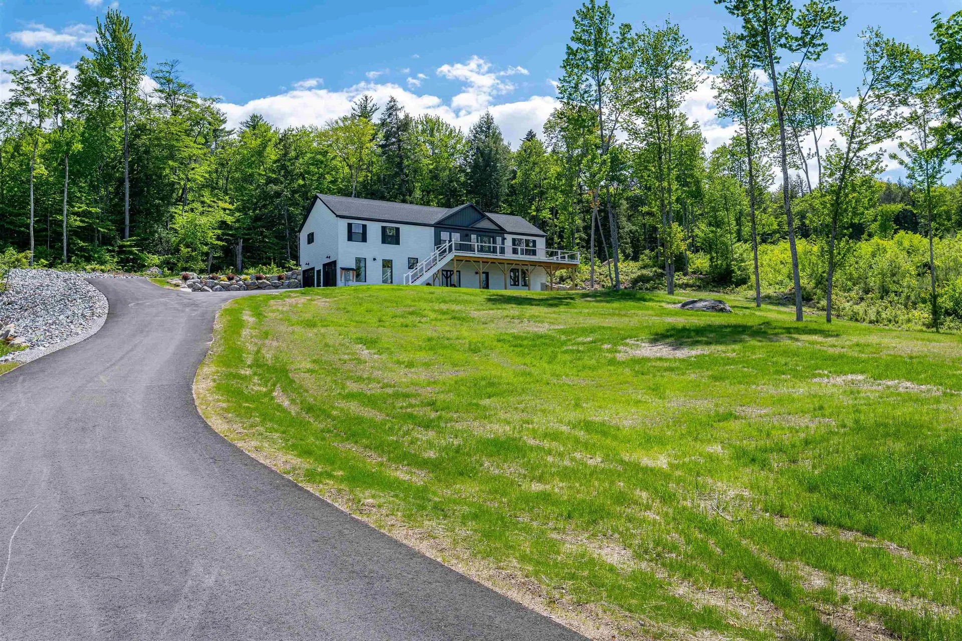 63 Whipple's Way Tamworth NH 03817