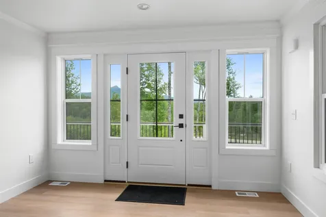 63 Whipple's Way Tamworth NH 03817