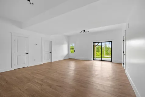 63 Whipple's Way Tamworth NH 03817