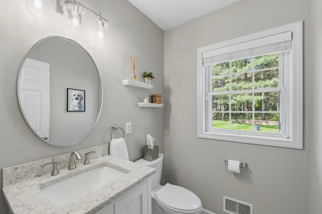 7 Ballard Road Pelham NH 03076