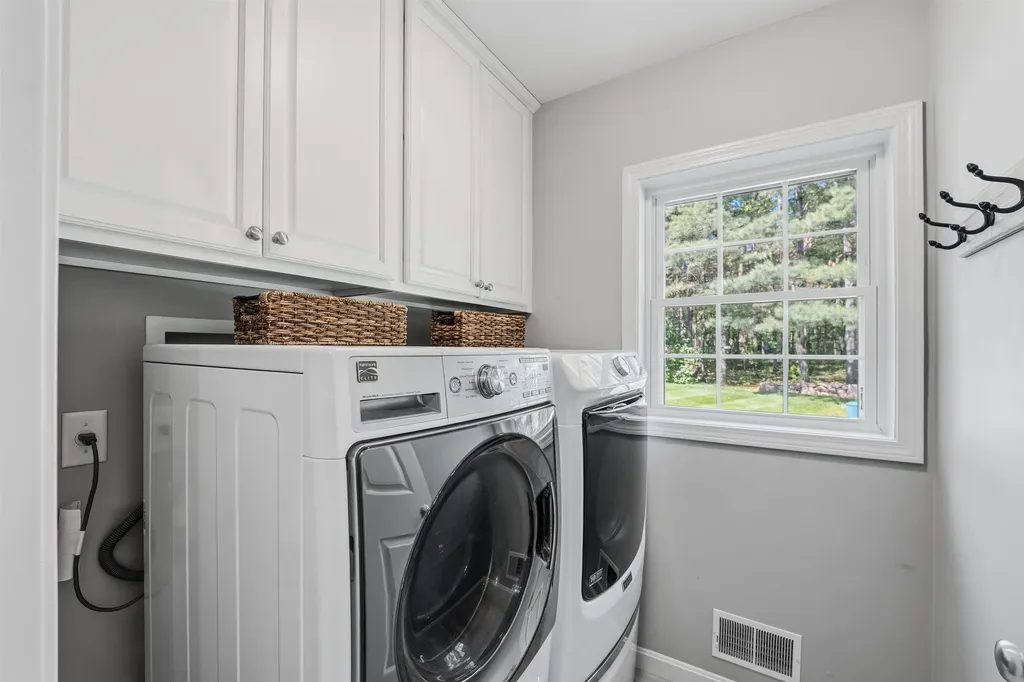 7 Ballard Road Pelham NH 03076