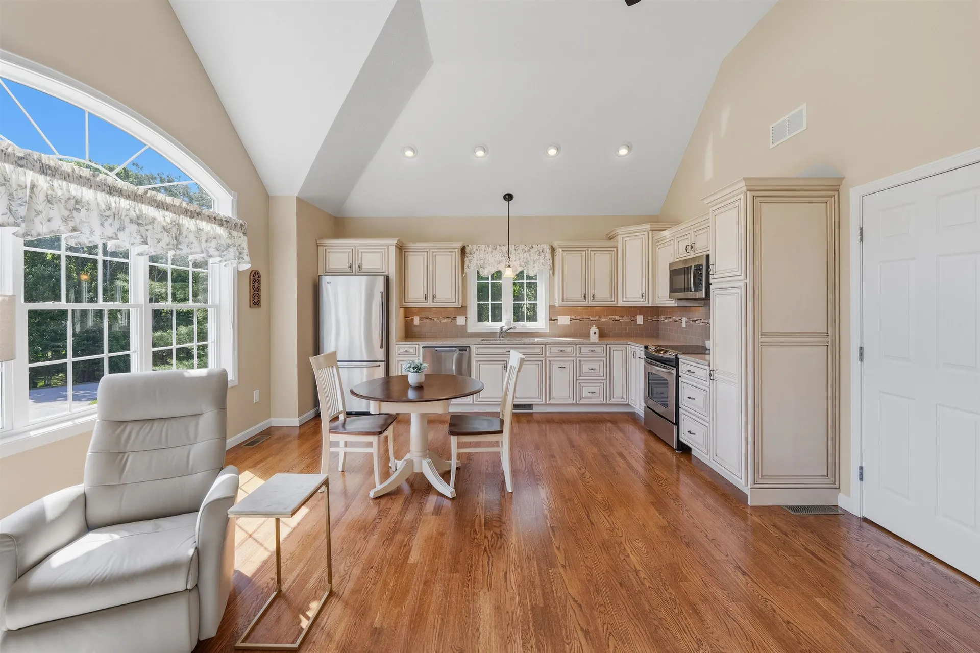 7 Ballard Road Pelham NH 03076