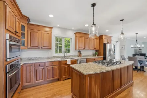 7 Ballard Road Pelham NH 03076