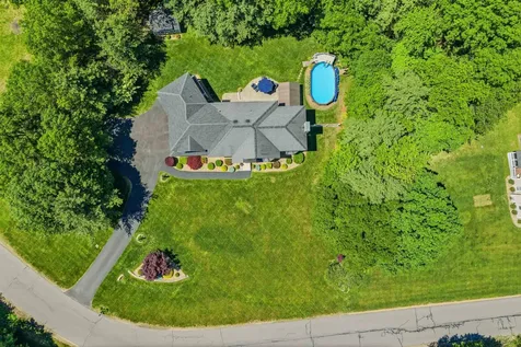 7 Ballard Road Pelham NH 03076