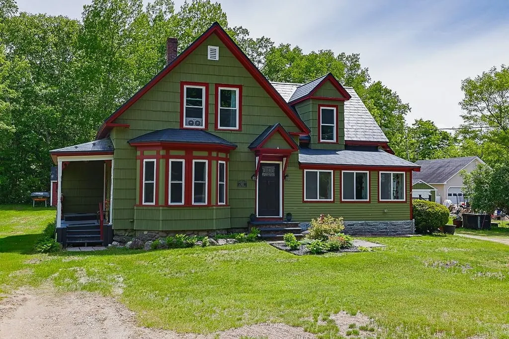 1113 Daniel Webster Highway Woodstock NH 03262