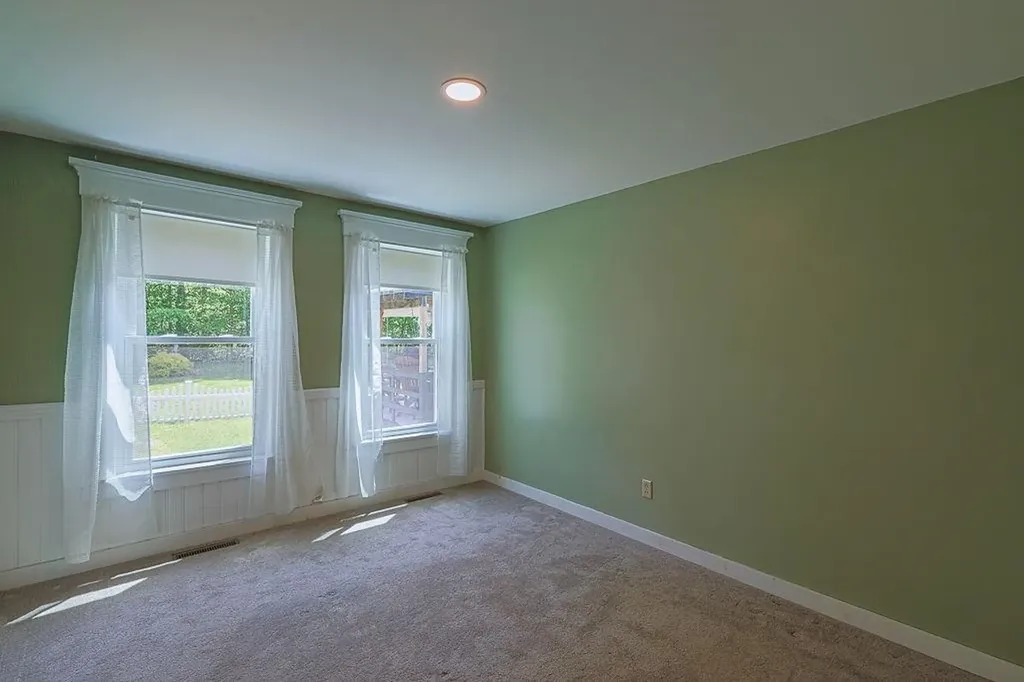 1113 Daniel Webster Highway Woodstock NH 03262