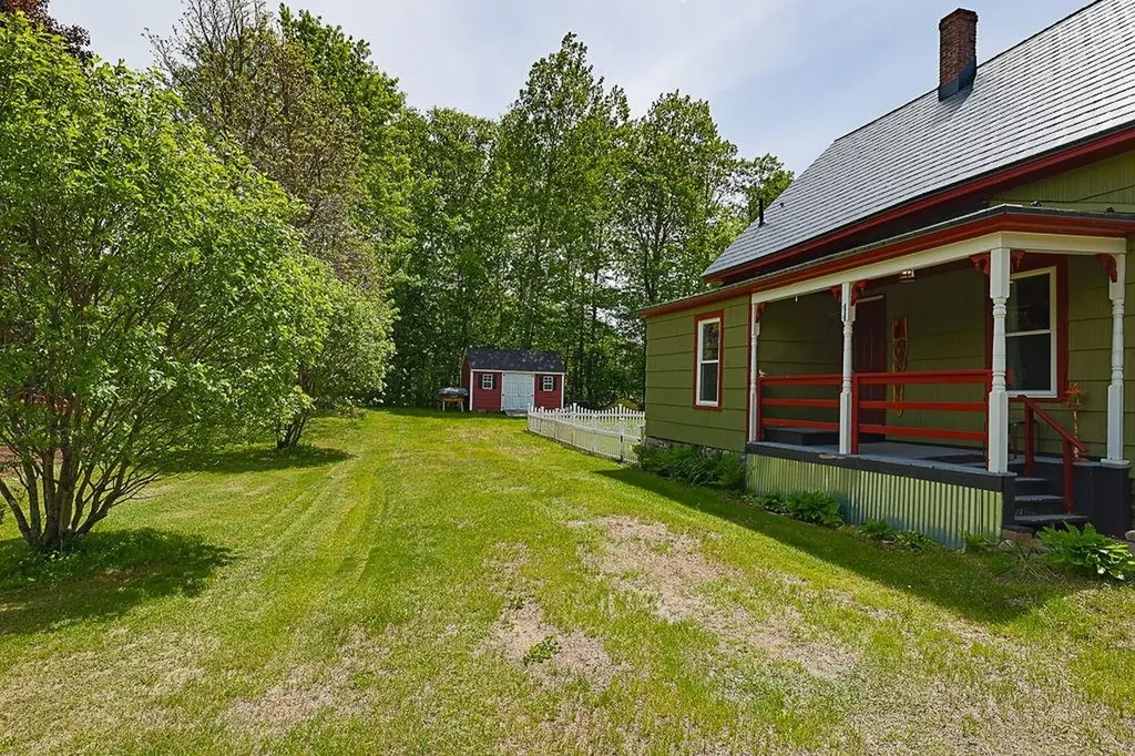 1113 Daniel Webster Highway Woodstock NH 03262