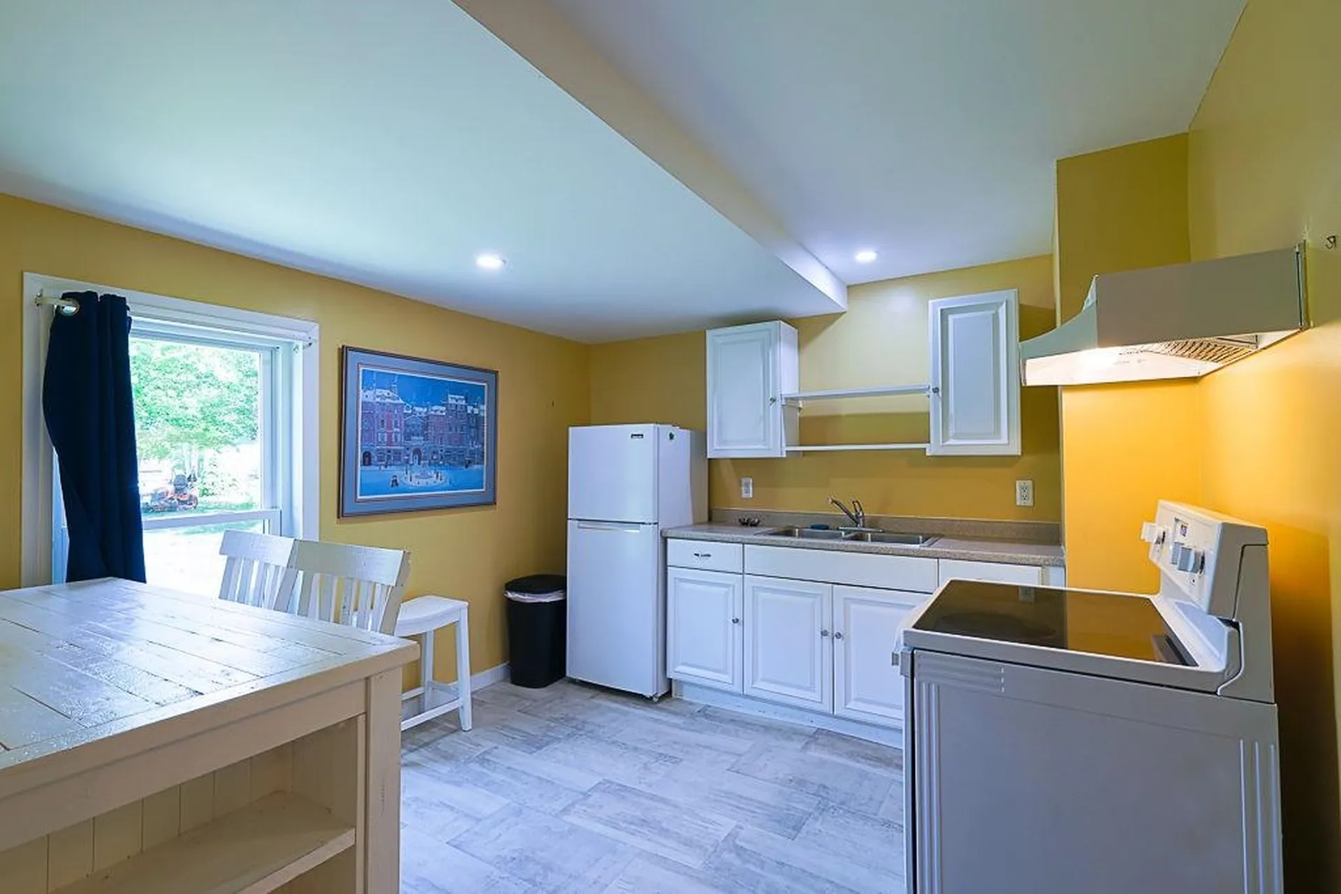 1113 Daniel Webster Highway Woodstock NH 03262
