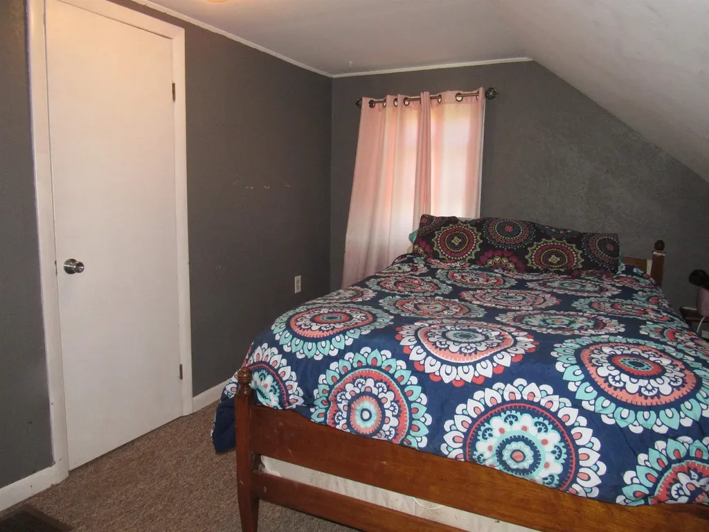 77 Maple Street Orleans VT 05860