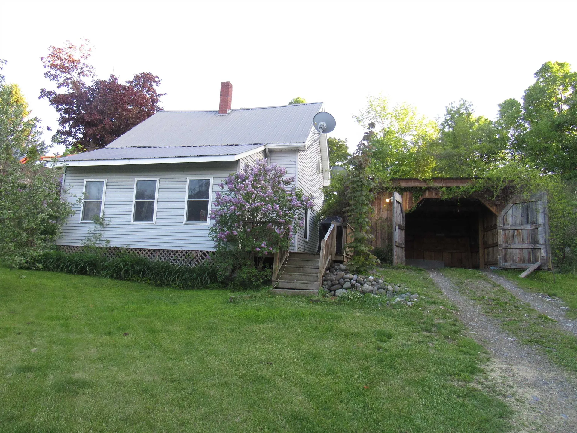 77 Maple Street Orleans VT 05860
