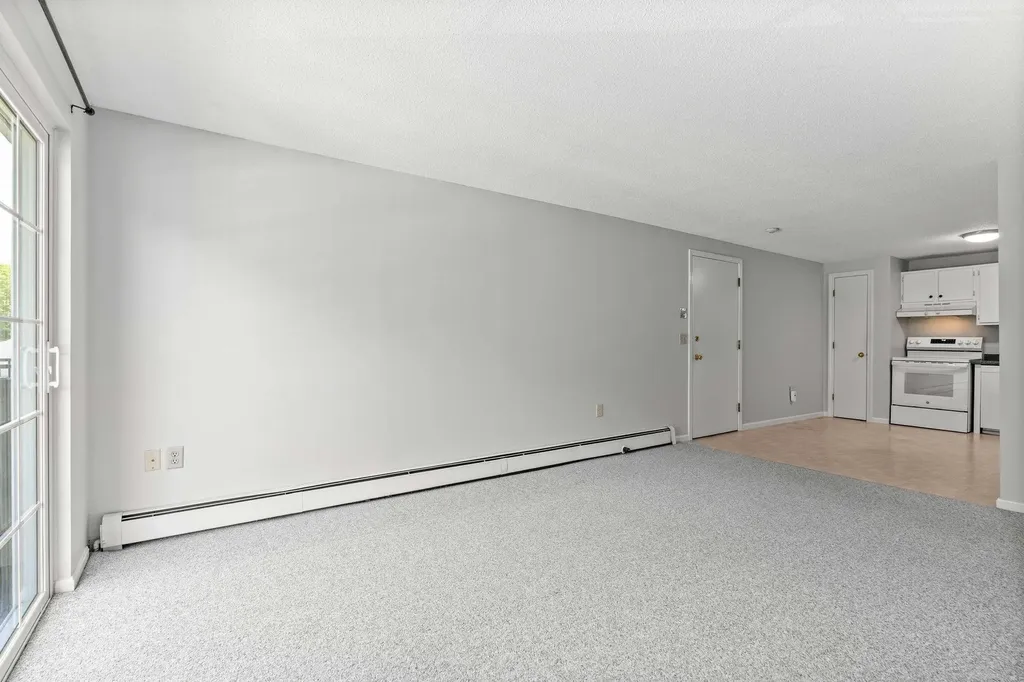 910 White Cedar Boulevard Portsmouth NH 03801