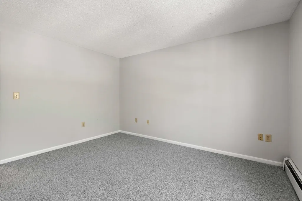 910 White Cedar Boulevard Portsmouth NH 03801