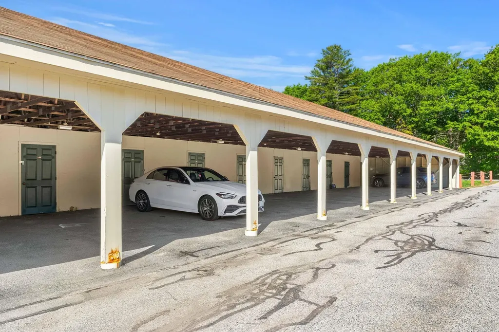 910 White Cedar Boulevard Portsmouth NH 03801