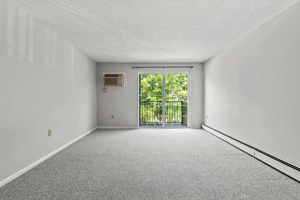 910 White Cedar Boulevard Portsmouth NH 03801