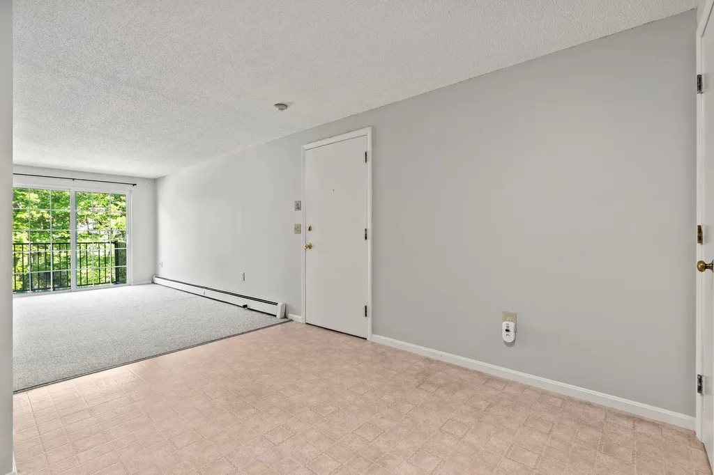 910 White Cedar Boulevard Portsmouth NH 03801