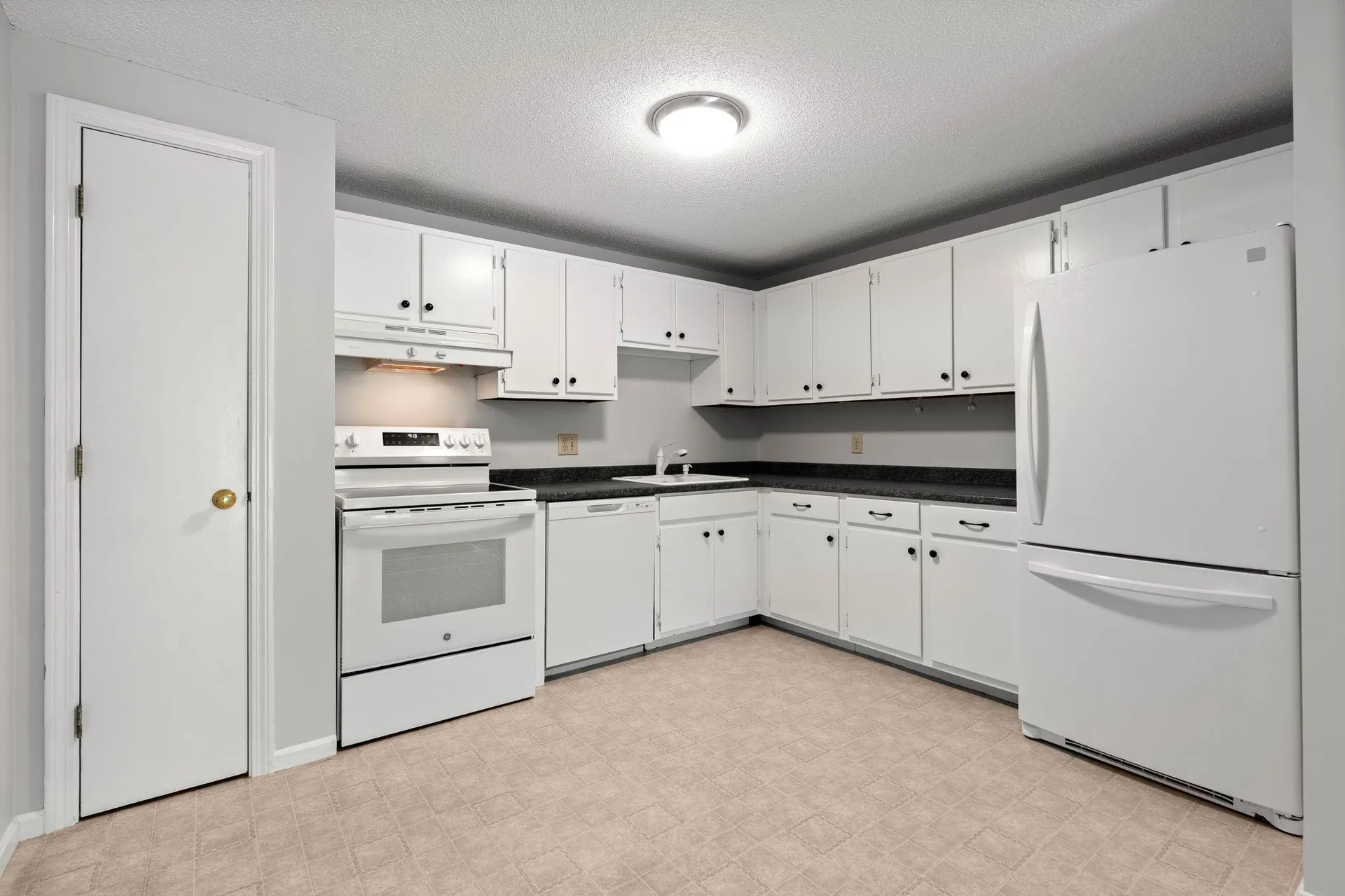910 White Cedar Boulevard Portsmouth NH 03801