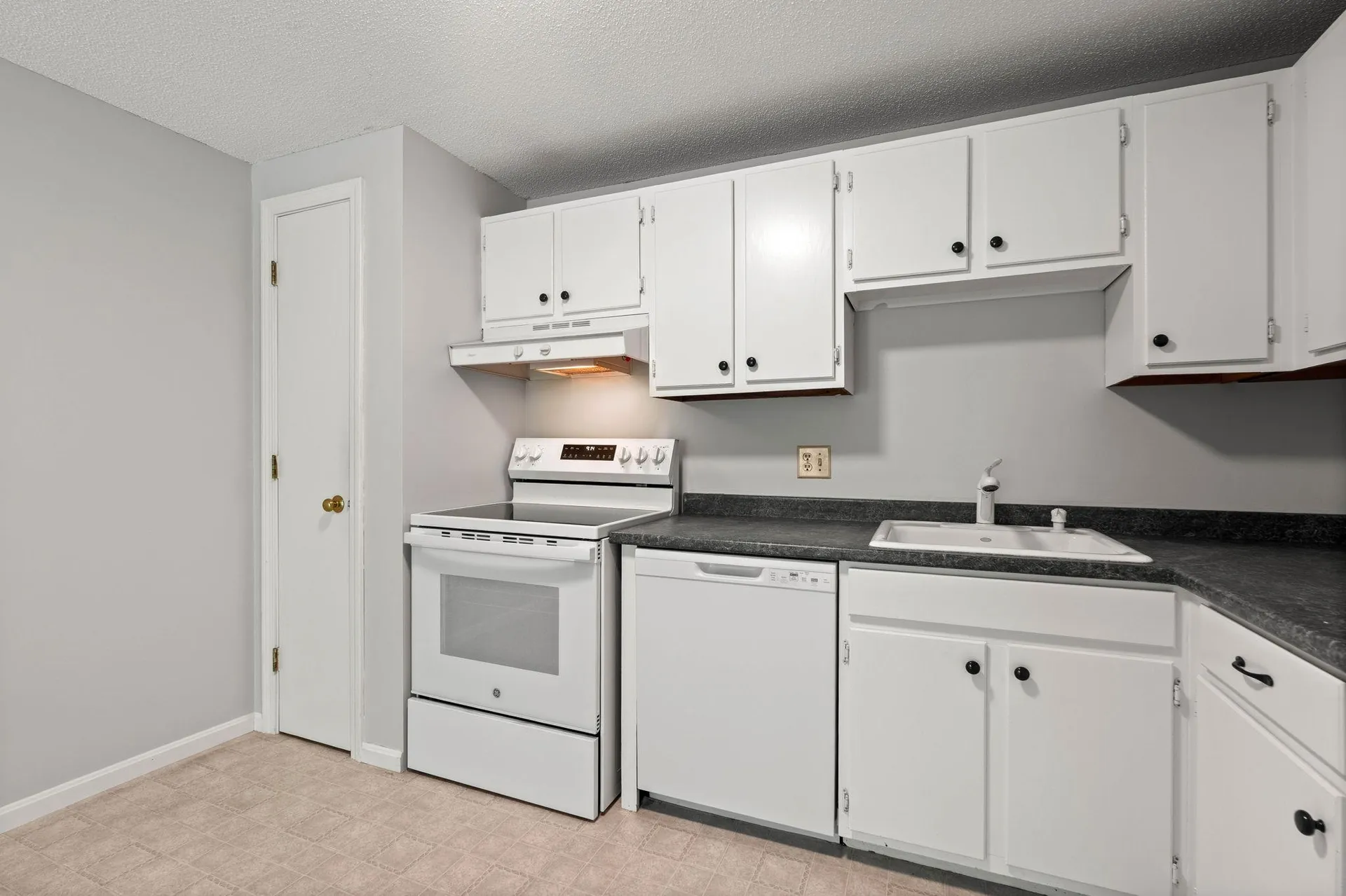 910 White Cedar Boulevard Portsmouth NH 03801