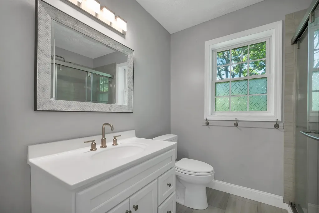 5 Boylston Avenue Nashua NH 03064