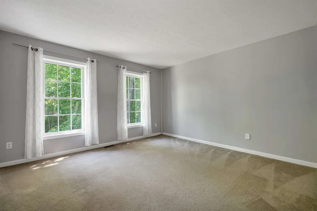 5 Boylston Avenue Nashua NH 03064