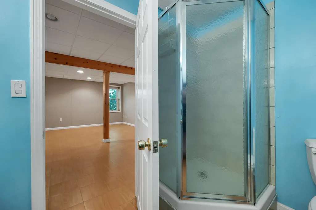 5 Boylston Avenue Nashua NH 03064