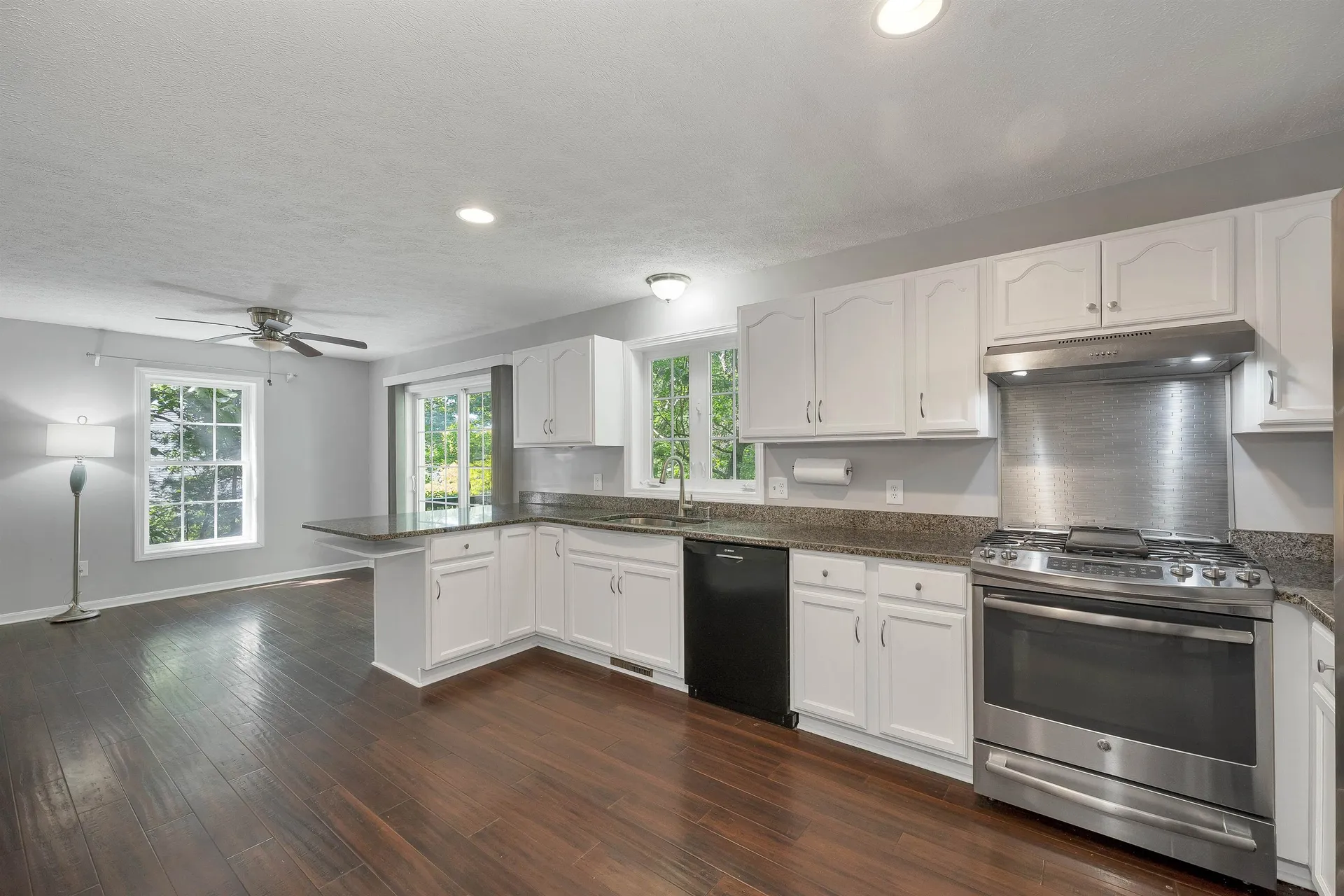 5 Boylston Avenue Nashua NH 03064