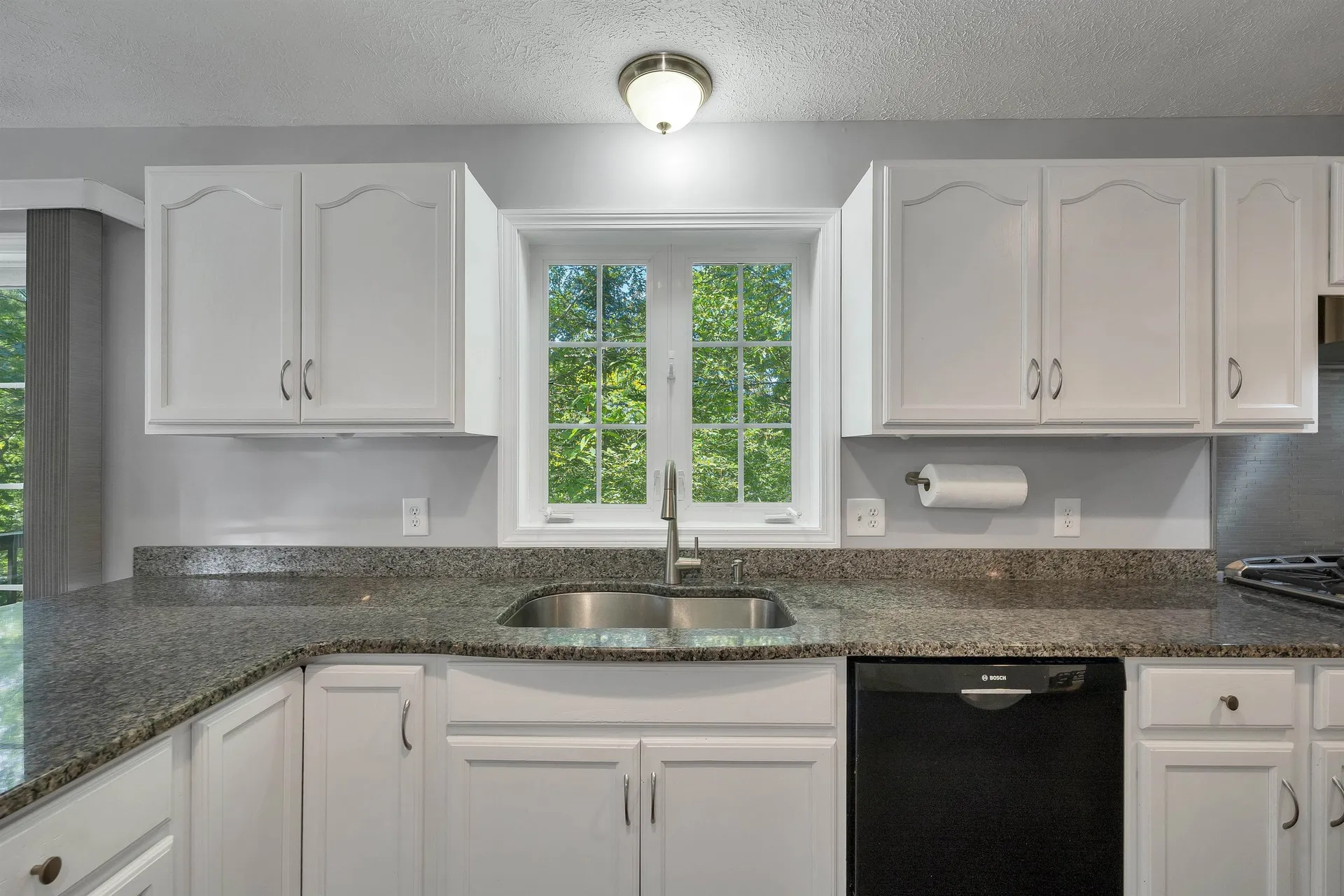 5 Boylston Avenue Nashua NH 03064