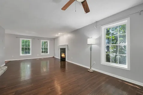 5 Boylston Avenue Nashua NH 03064