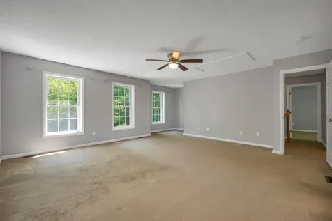 5 Boylston Avenue Nashua NH 03064