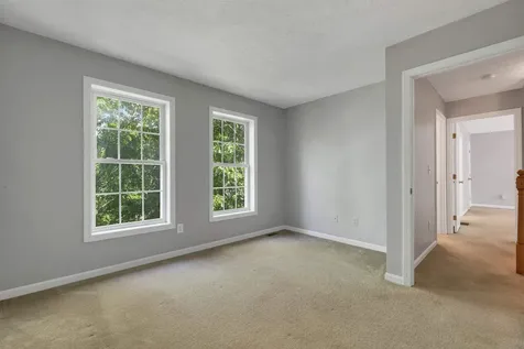 5 Boylston Avenue Nashua NH 03064