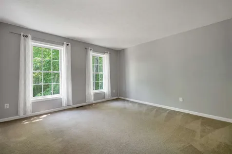 5 Boylston Avenue Nashua NH 03064