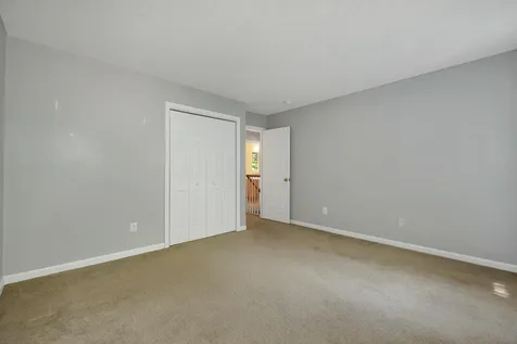 5 Boylston Avenue Nashua NH 03064