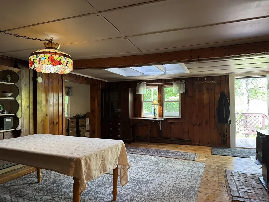 1003 East Washington Road Hillsborough NH 03244