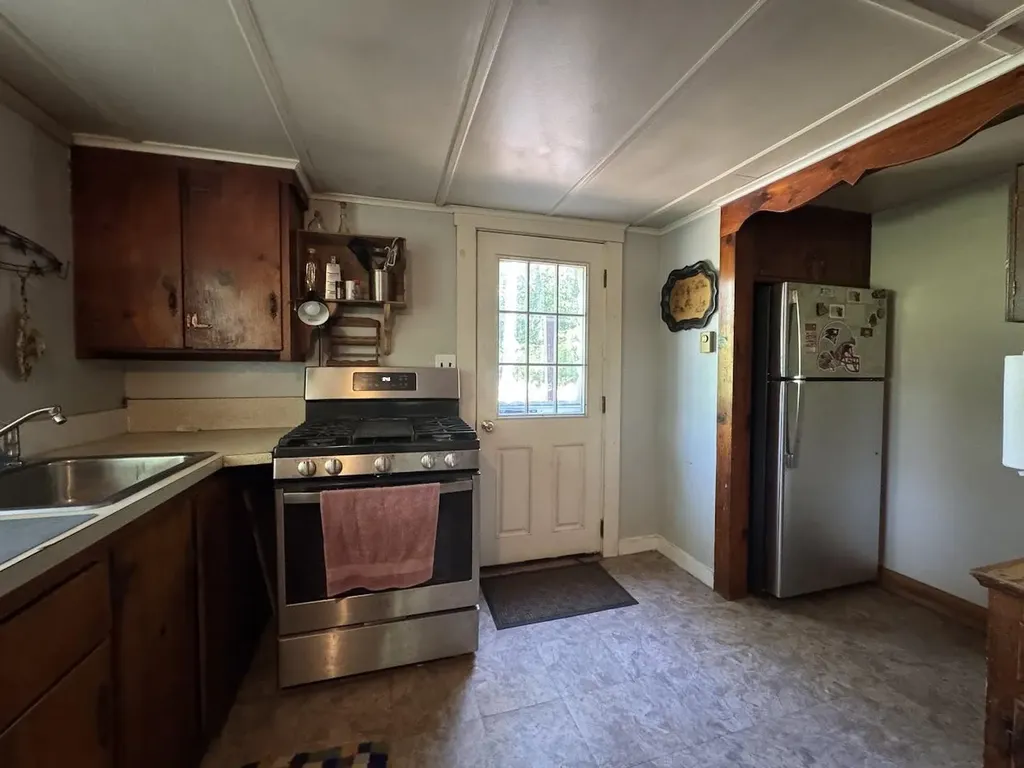 1003 East Washington Road Hillsborough NH 03244