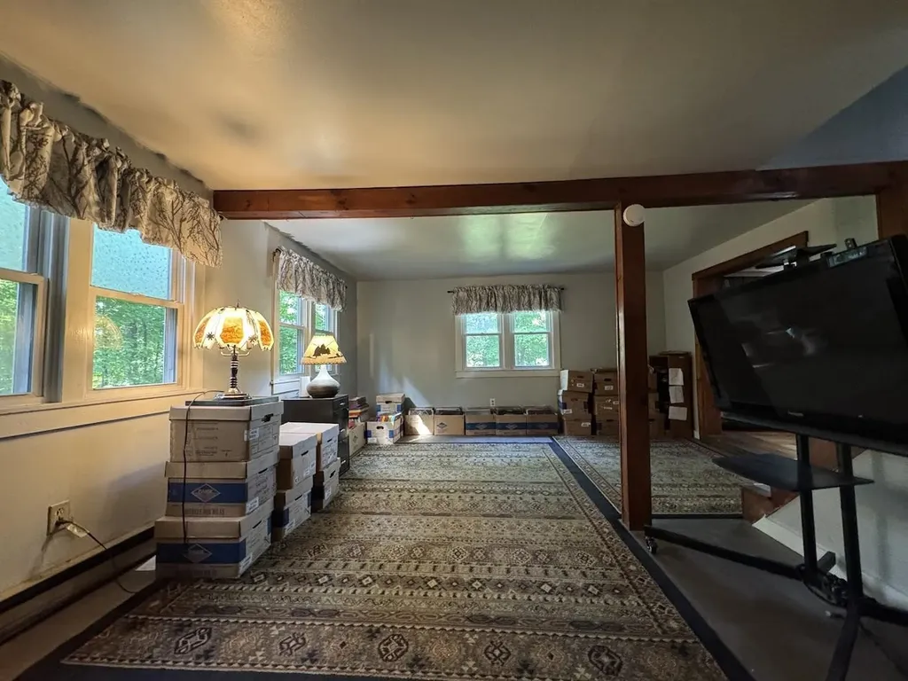1003 East Washington Road Hillsborough NH 03244