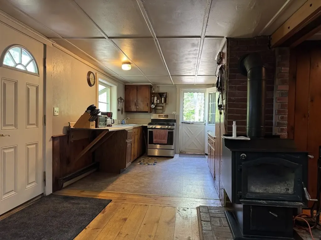 1003 East Washington Road Hillsborough NH 03244