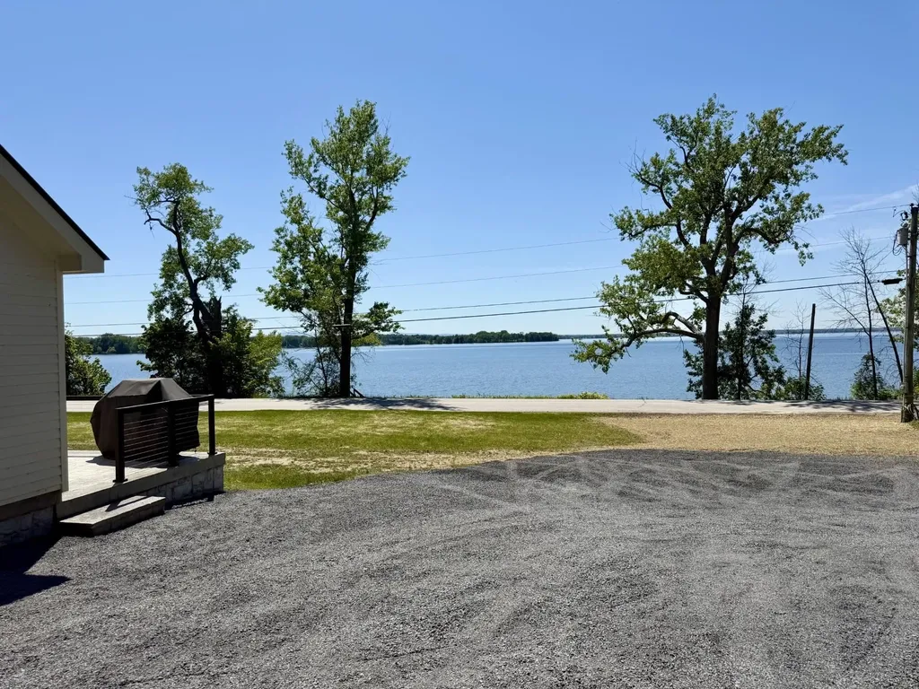 3953 West Shore Road Alburgh VT 05440-5609