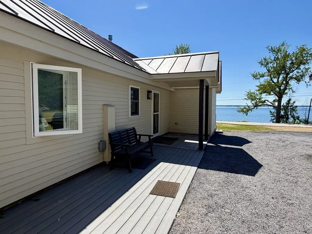 3953 West Shore Road Alburgh VT 05440-5609