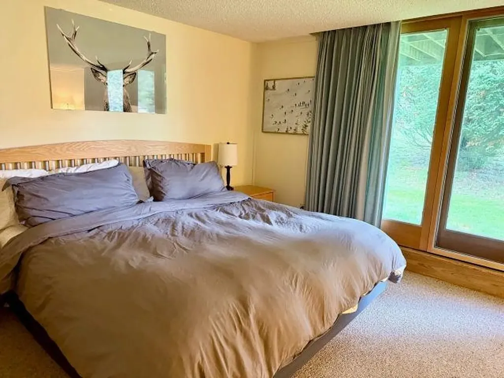 35 Mountain View Drive Cambridge VT 05464