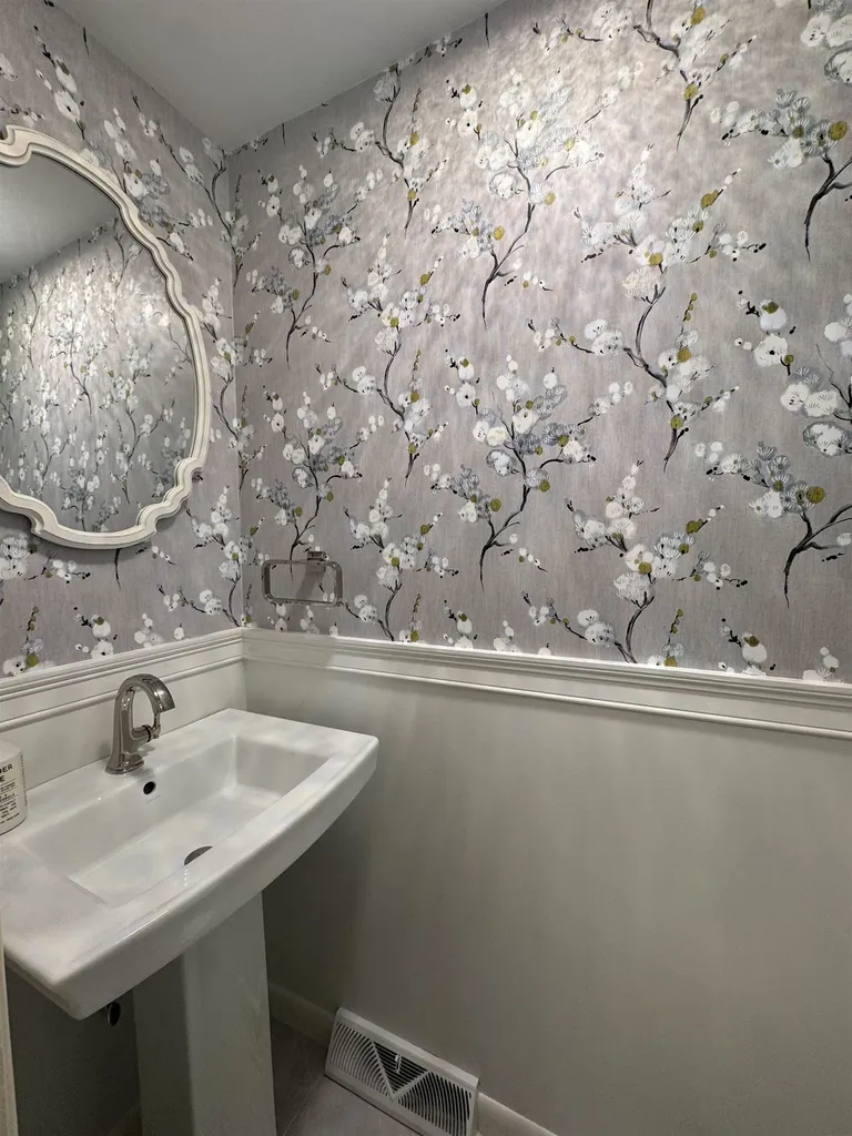 379 Pinehurst Drive Shelburne VT 05482