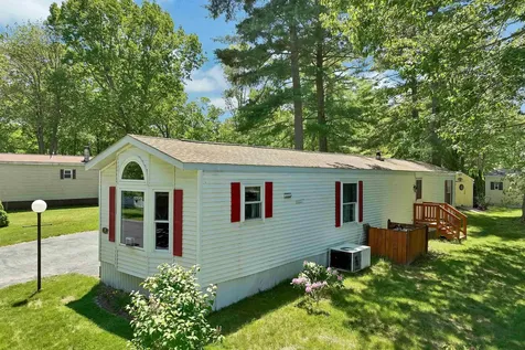 8 N. Cranberry Lane Rochester NH 03867