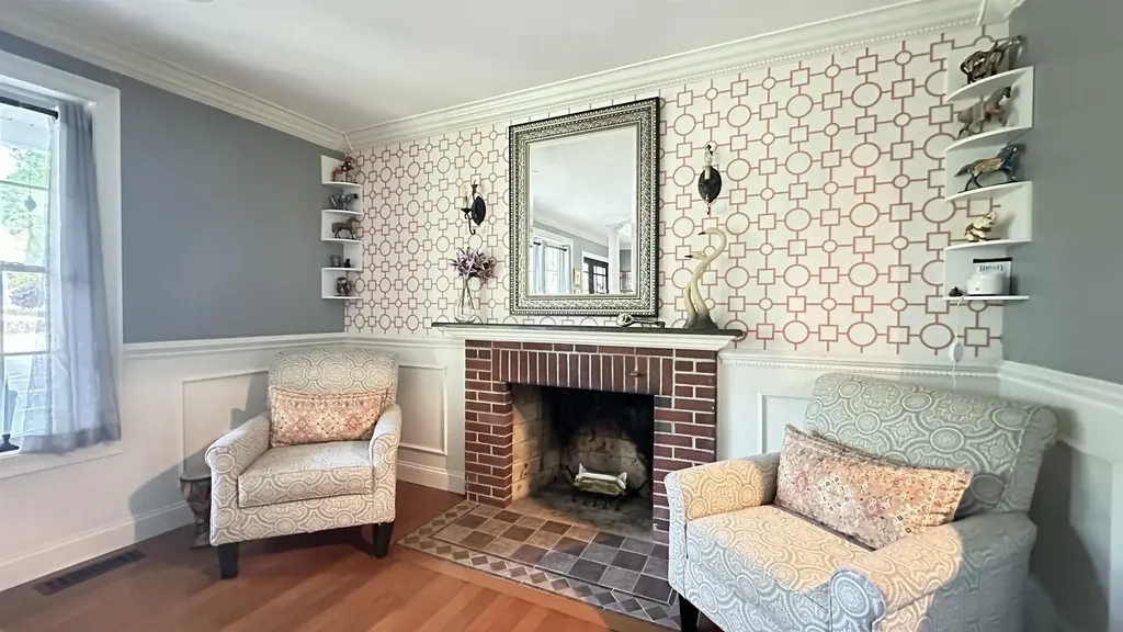 172 Arah Street Manchester NH 03104