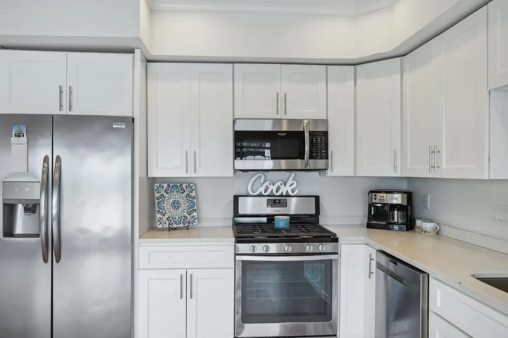 155 Island Path Hampton NH 03842
