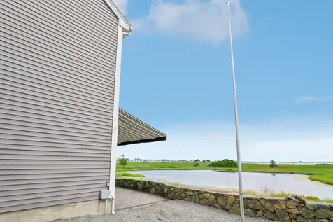 155 Island Path Hampton NH 03842