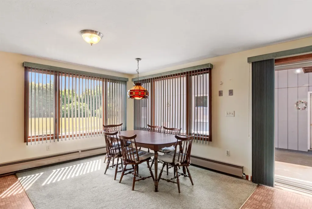 148 Charles Street Rochester NH 03867