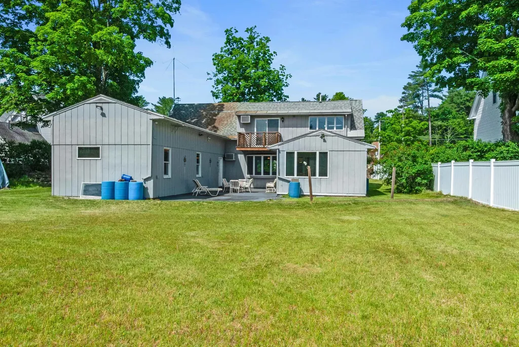 148 Charles Street Rochester NH 03867