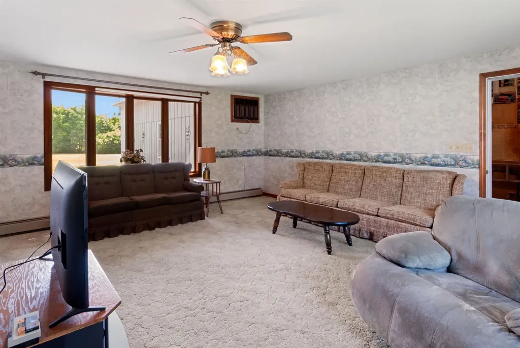 148 Charles Street Rochester NH 03867